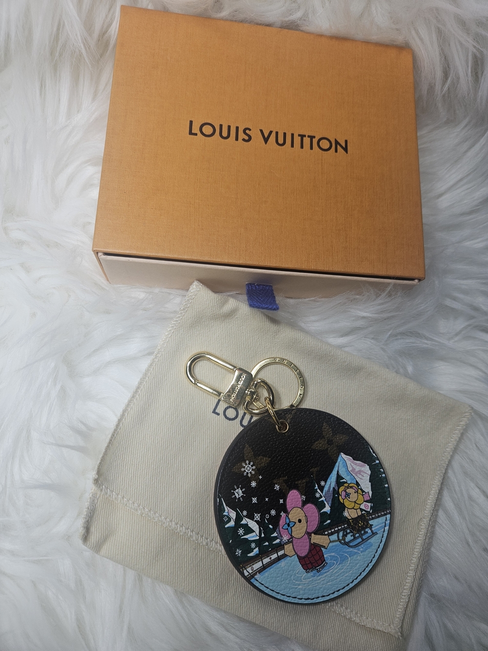 Louis Vuitton Illustre Ice Skate Bag Charm And Key Holder With Box
